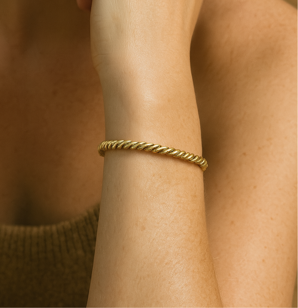 Keppa - Lightweight Twisted Brass Bracelet - Handmade in Sénégal
