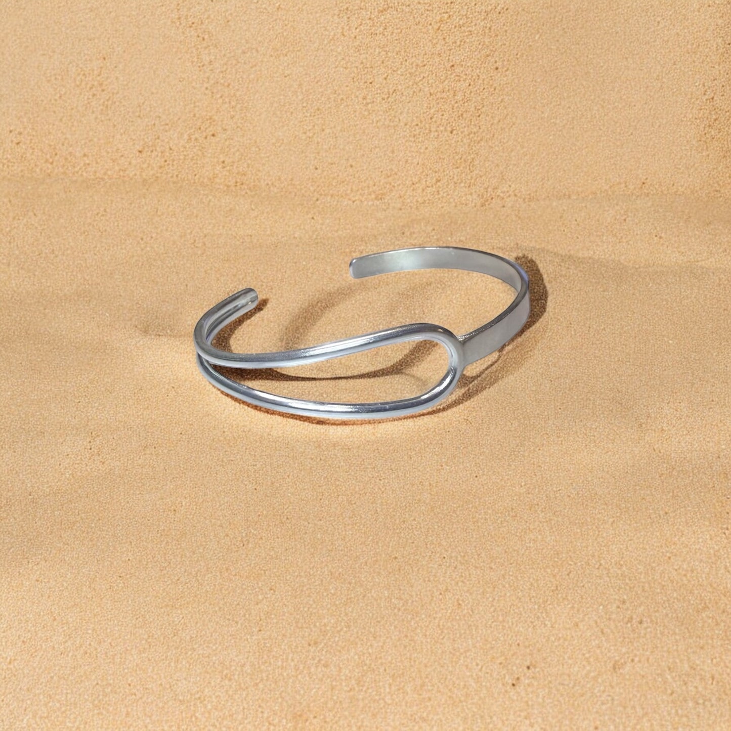 Kèlè - Handmade Brass Cuff Bracelet - Made in West Africa