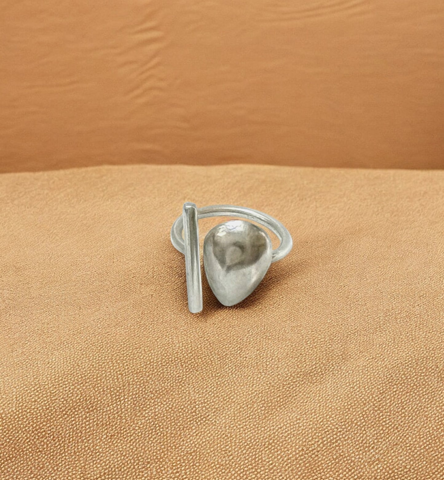 Gunu - Handmade Brass West African Ring -
