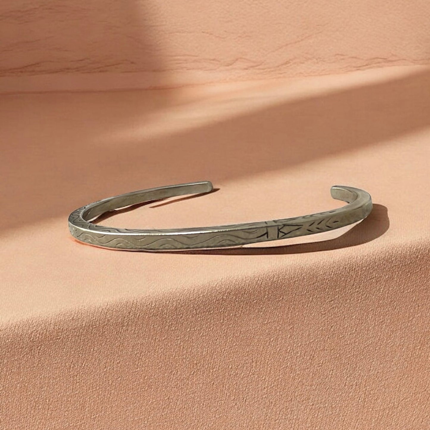 Tilleli - Bracelet gravé fait main - Bague en laiton africain