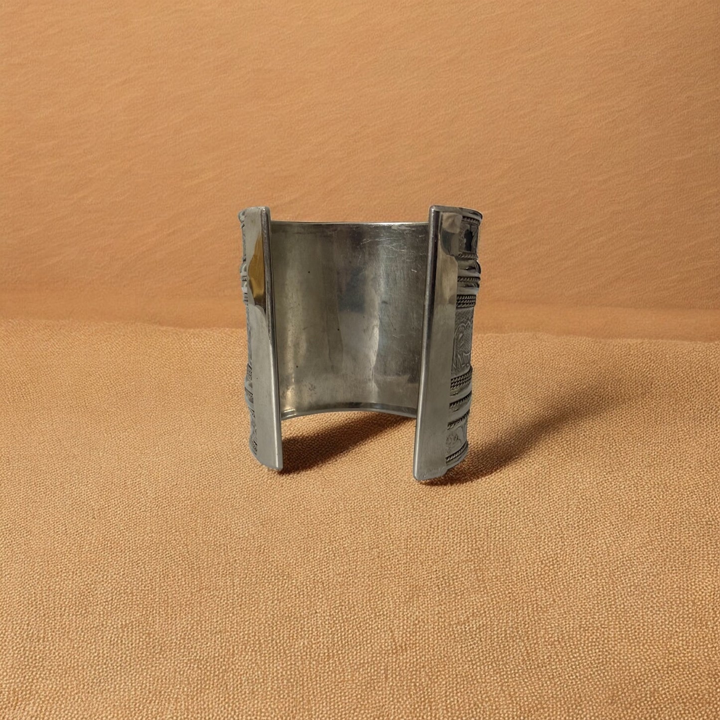 Sabu - Bracelet africain en laiton gravé à la main