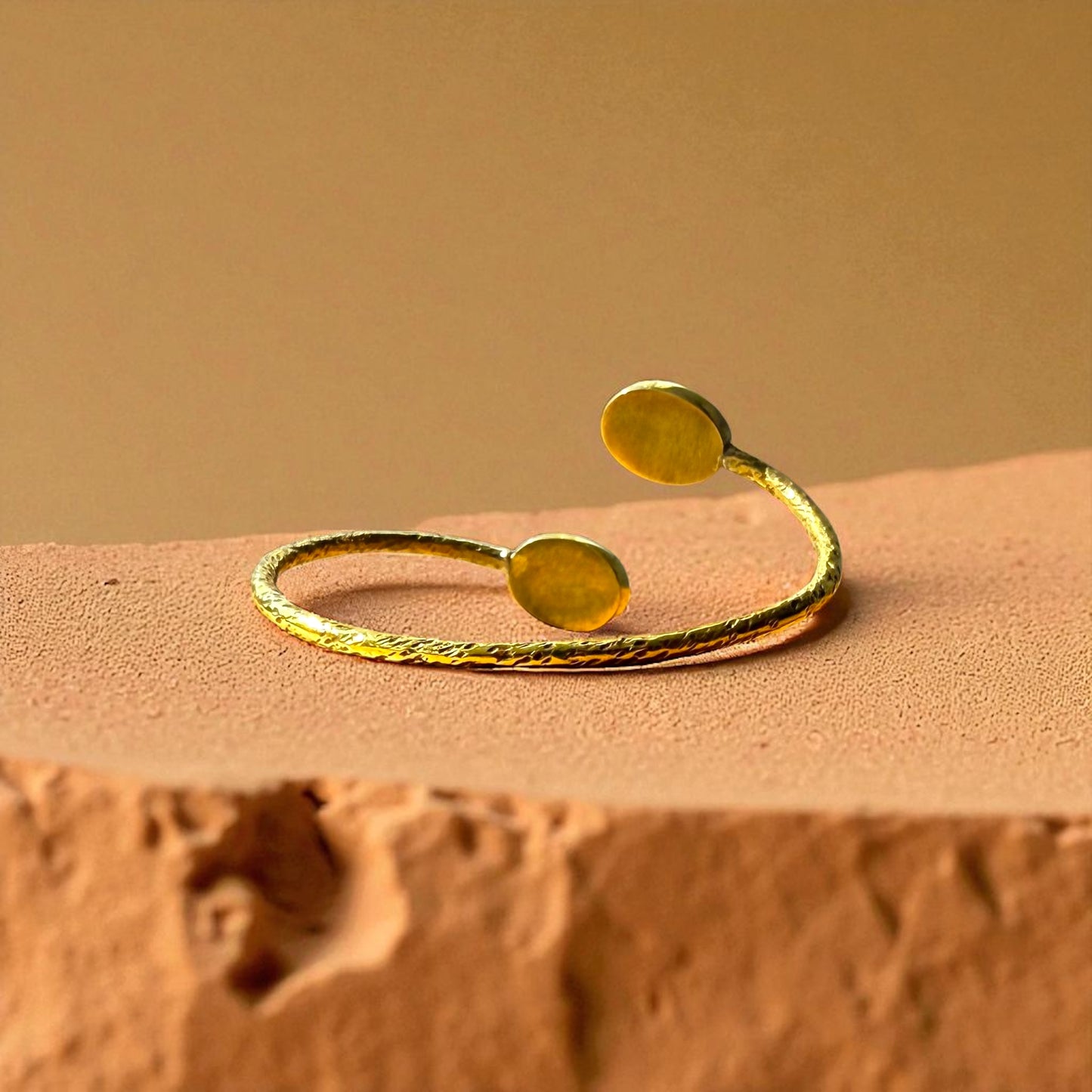 Dabo - Handmade Bracelet in Brass with Natural Stones - Made in Senegal