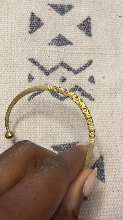 Tene - Handmade Engraved bracelet