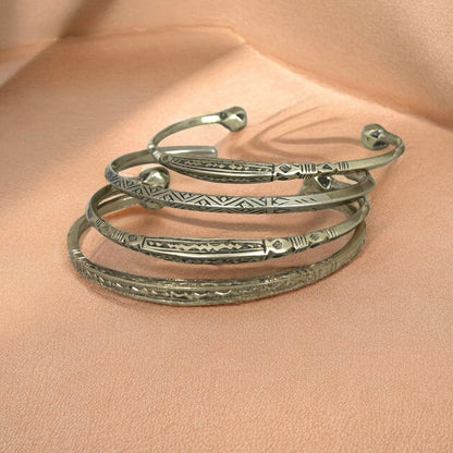 Tilleli - Bracelet gravé fait main - Bague en laiton africain