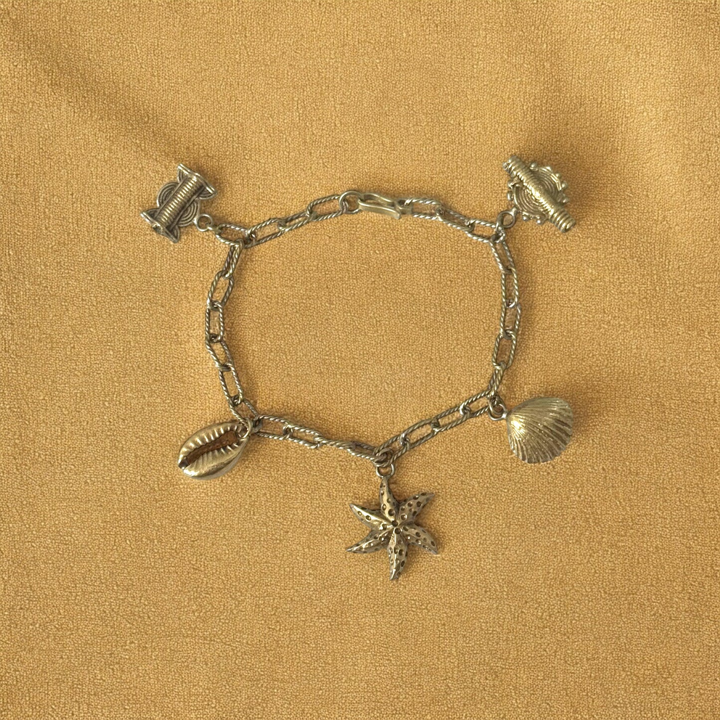 Tilga - Handmade anklet and bracelet - Lightweight - Made of brass - Made in Africa