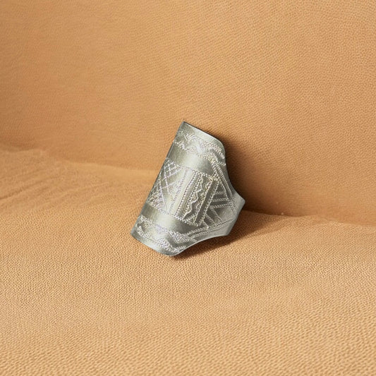 Bènwè - Handmade engraved African Brass Ring - Made in Senegal