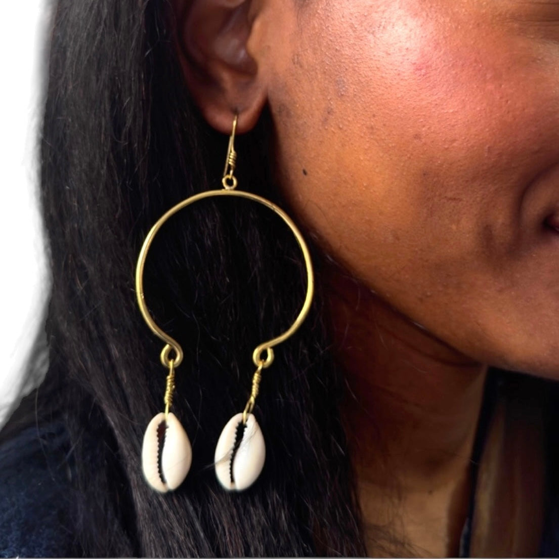 Nyari - Round Cawrie Earrings in Brass - Handmade in West Africa