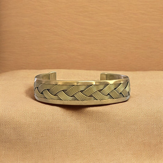 Dekele - Lightweight handmade Braided Brass Bracelet - Made in Africa