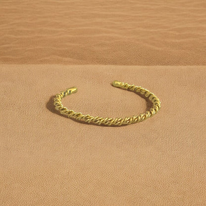 Keppa - Lightweight Twisted Brass Bracelet - Handmade in Sénégal