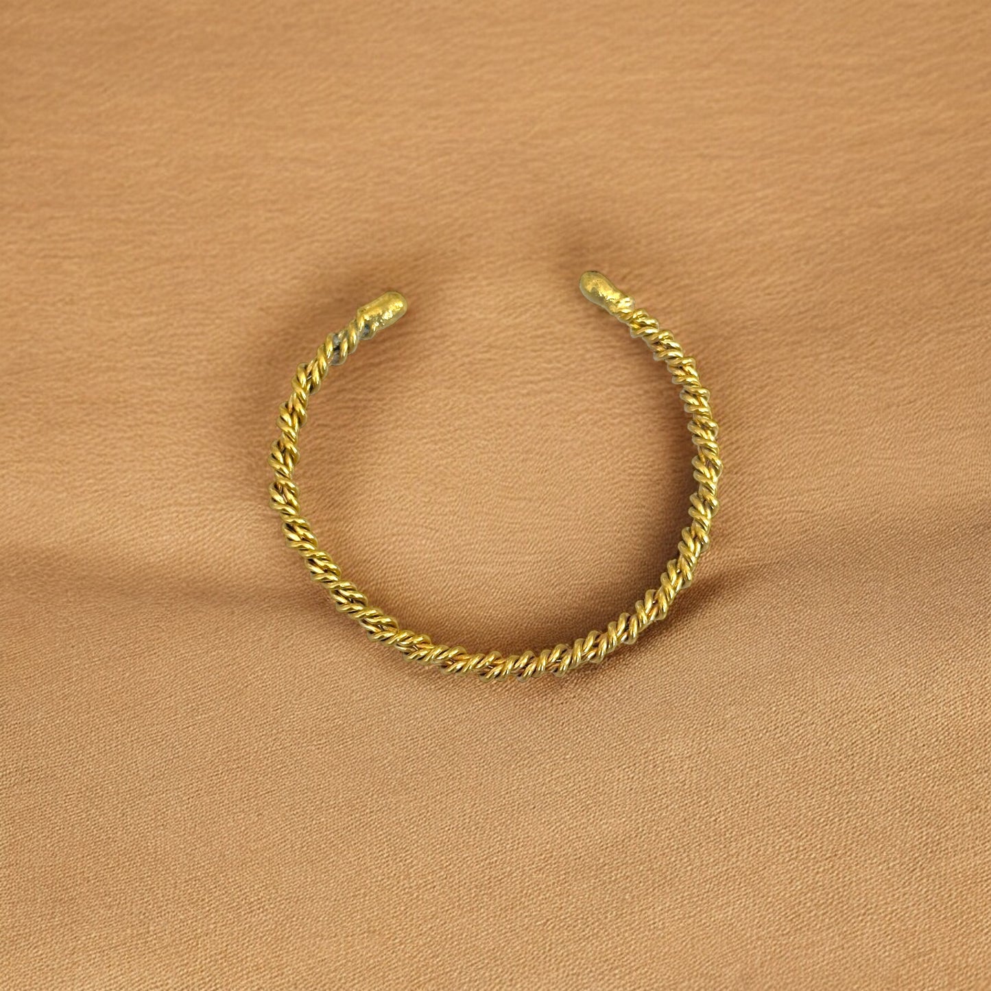 Keppa - Lightweight Twisted Brass Bracelet - Handmade in Sénégal