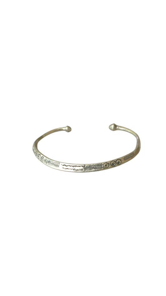 Tilleli - Engraved handmade bracelet