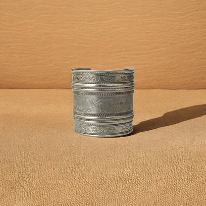 Sabu - Bracelet africain en laiton gravé à la main